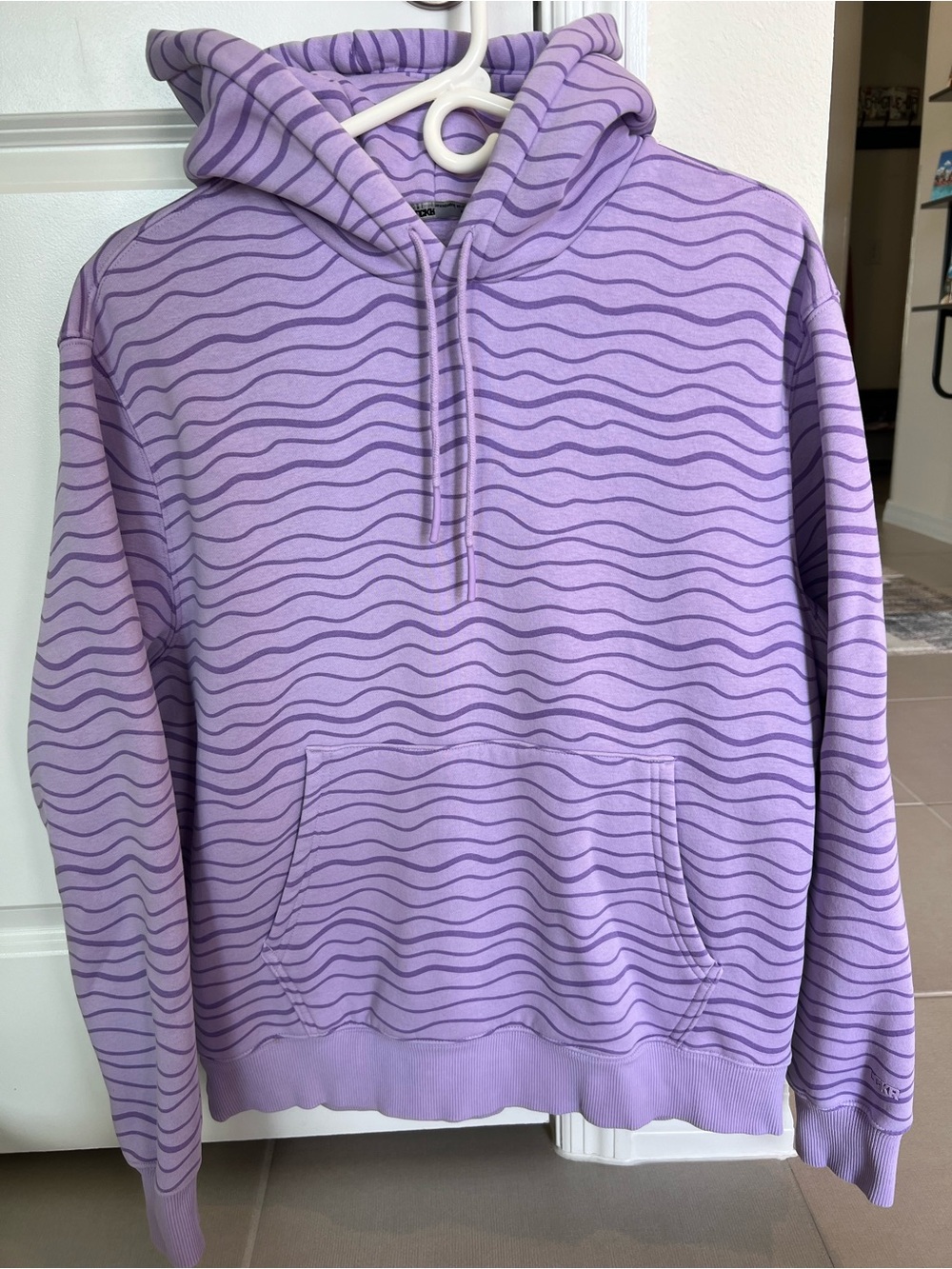LCKR  Lavender Wave-Print Hoodie